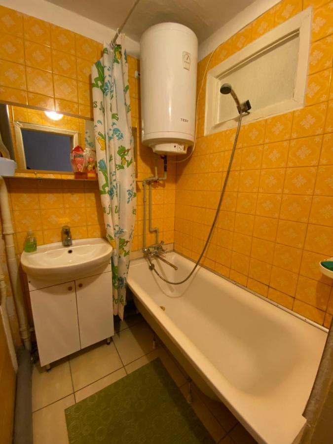 Трехкомнатные Апартаменты В Центре! Соборная! Парковка! 4 Разд Места!Мак Дональдс Mykolaiv Exterior photo